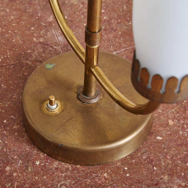 Italian Brass Table Lamp with Frosted Glass Shades, 1950s For Sale In Chicago - Image 6 of 9