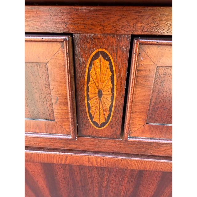 Brown Pair of L Hekman Copley Place Georgian Chippendale Style Inlaid Mahogany Chest of Drawers / Nightstands For Sale - Image 8 of 18
