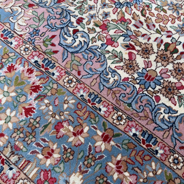 Textile Large 20th Century Kashan Rug with Floral Medallion For Sale - Image 7 of 11