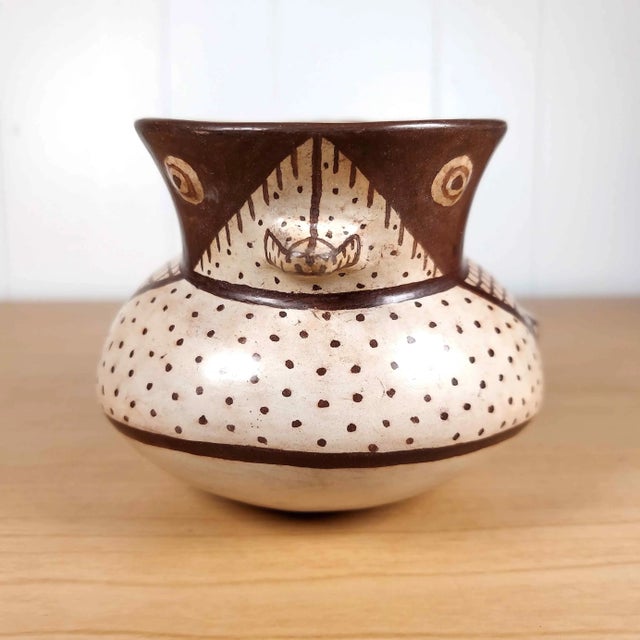 This adorable Chilean Diaquita Duck/Bird/Kestrel Falcon decorative pitcher/vessel is in excellent condition. Beautifully...