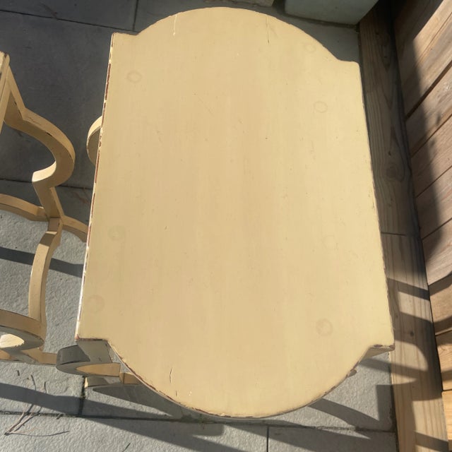Wood French Country Nesting Tables by Baker – Set of 2, Cream Lacquer Curved-Leg Design, 1970s For Sale - Image 7 of 12