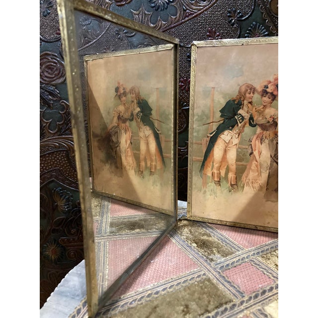 Late 19th Century Antique Triptych Standing Mirror in Chiseled Brass — Three-Panel, Circa 1900 For Sale - Image 5 of 17