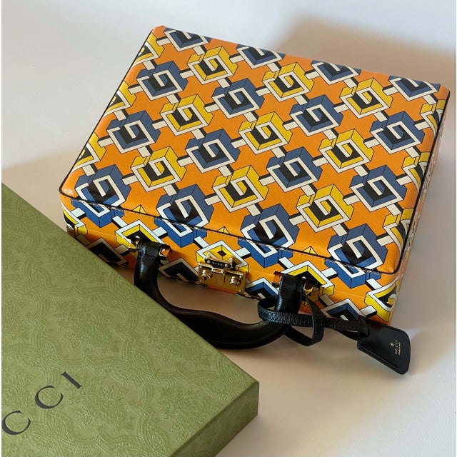 GUCCI！ビースターキーケース GUCCI！ビースターキーケース - メルカリ