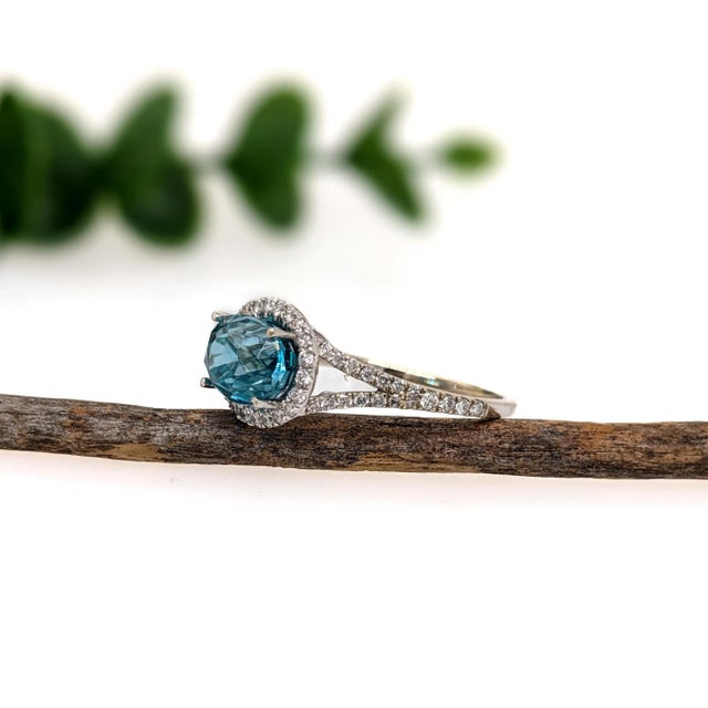 4ct Blue Zircon Ring W Natural Diamond Halo in Solid 14k White Gold Oval Size 6.75 For Sale - Image 4 of 6