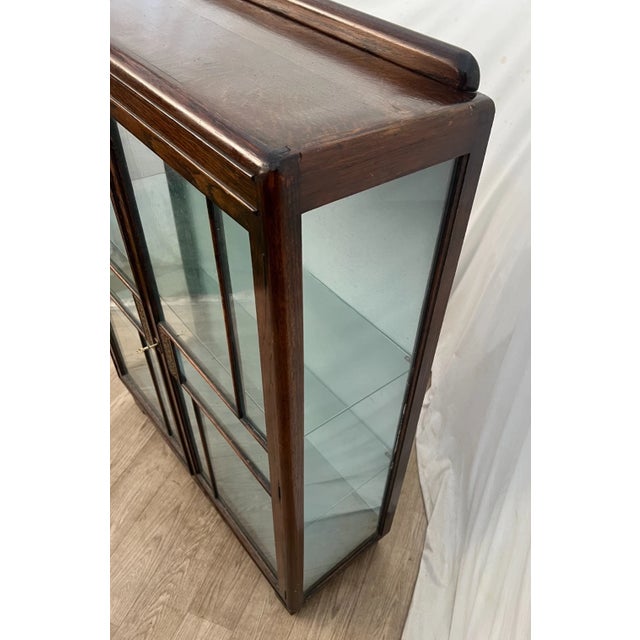 1930s Art Deco China Cabinet Curio Locking Double Door Two Glass Shelves For Sale In Palm Springs - Image 6 of 12