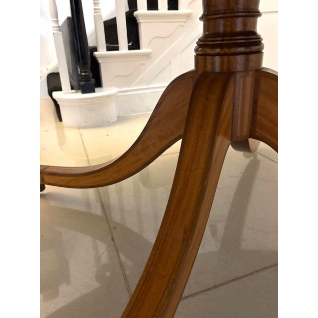 Antique Regency Figured Oval Mahogany Dining Table, 1920s For Sale - Image 15 of 17