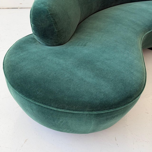 Directional Cloud Serpentine Sofa by Vladimir Kagan for Directional in Mohair For Sale - Image 4 of 6