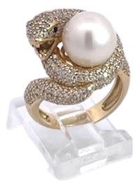 Example of Alabaster Rings