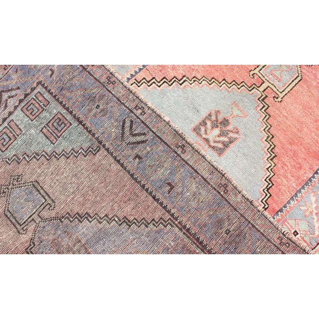 Vintage Turkish Oushak Medallion Rug in Salmon, Light Green, Gray & Light Blue For Sale In Atlanta - Image 6 of 7
