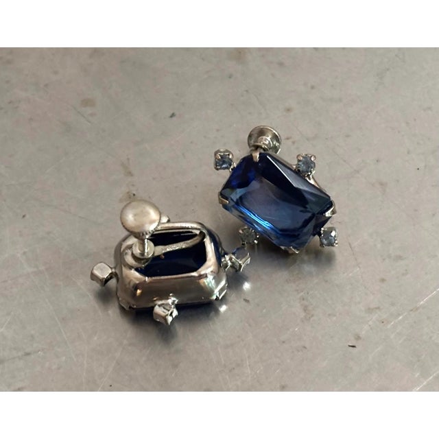 Gorgeous 1950s-60s silver-tone metal/blue rhinestone jewelry set w/ necklace, bracelet and screw-back earrings. Excellent...