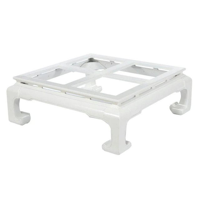 Mid 20th Century Mid 20th Century Chinoiserie Style White Lacquer Coffee Table For Sale - Image 5 of 10