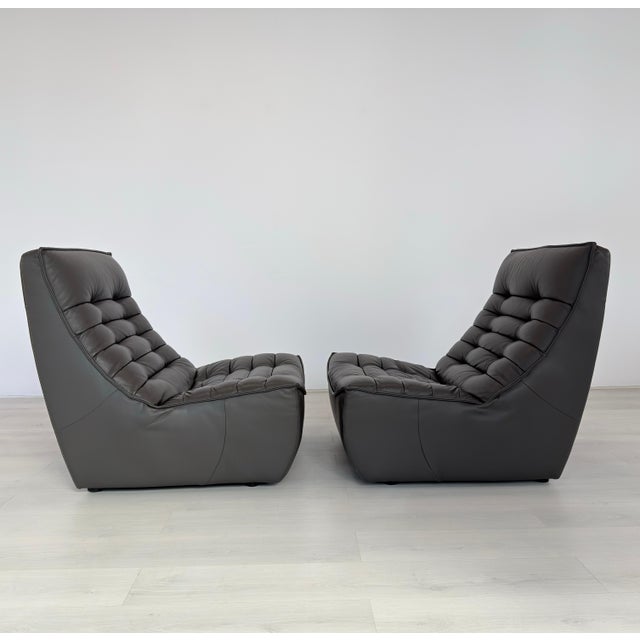 Italian Italian Leather Set Manner of Togo For Sale - Image 3 of 18