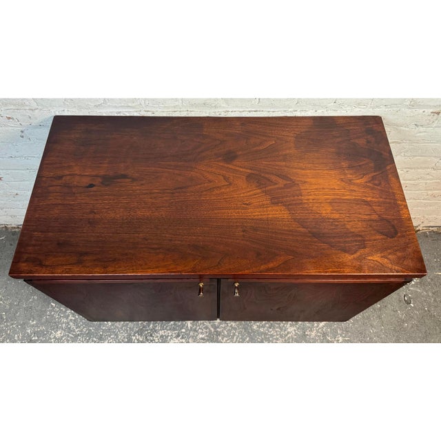 Mid-Century Modern Rosewood Two-Door Cabinet For Sale - Image 11 of 12