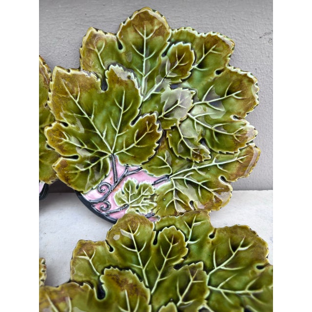 1900 - 1909 Continental Majolica Leaf Plate Circa 1900 For Sale - Image 5 of 7