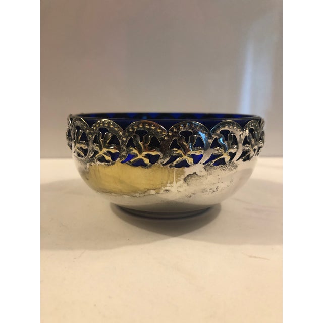 1940s English Silver Serving Bowl With Cobalt Glass Insert For Sale - Image 6 of 8