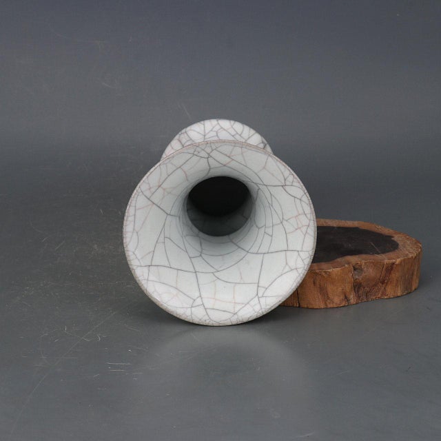 Chinese Ceramic Vase Guan Ware Crackle Glaze Celadon Huagu Vase For Sale In Seattle - Image 6 of 10