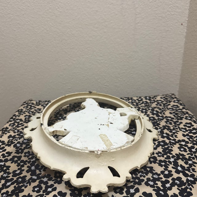 1950s Vintage 1958 Universal Statuary Corp. Victorian Lady Chalkware Wall Plaque, Ornate Frame For Sale - Image 5 of 7