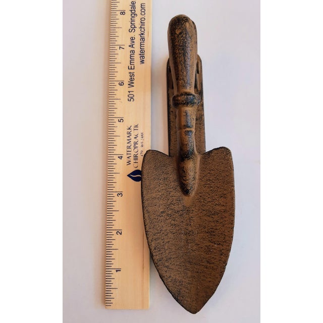 Late 20th Century Cast Iron Garden Spade Doorknocker For Sale - Image 5 of 6