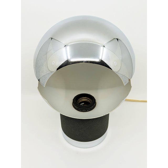 1960s Space Age Italian Chrome Plated and Black Metal Table Lamp, 1960s For Sale - Image 5 of 11