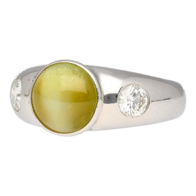 Bezel Set Chrysoberyl Cat's Eye and Diamond Three Stone Ring in 18k White Gold For Sale - Image 4 of 12