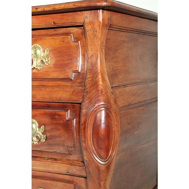 Louis XV Provincial Fruitwood Bombe Chest of Drawers For Sale - Image 9 of 14