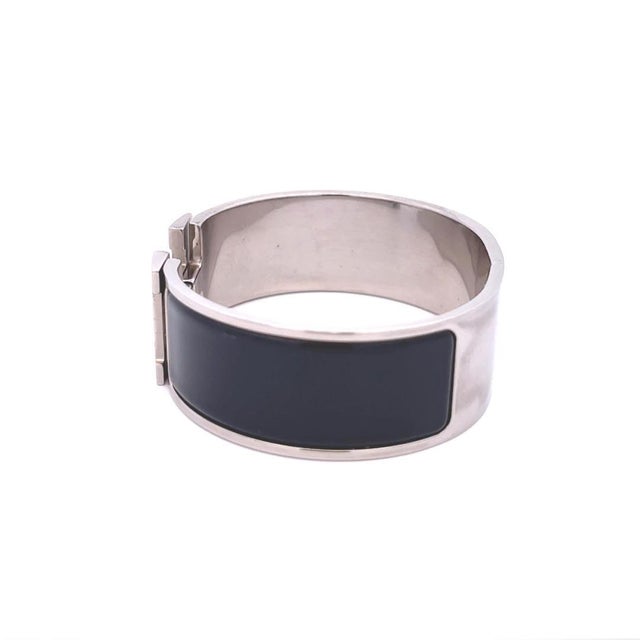Hermès Hermes Enamel Silver 20mm Wide H Bangle Bracelet For Sale - Image 4 of 6
