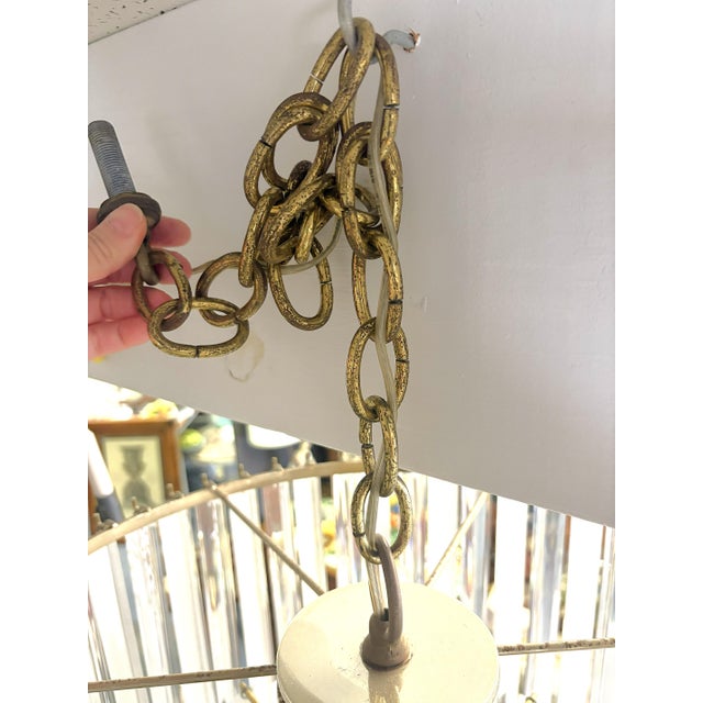 1960s Mid-Century Modern Italian Style Spiraled Lucite 8-Light Chandelier For Sale - Image 17 of 18
