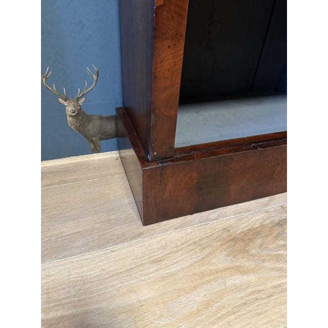 Open Bookcases, 1890s, Set of 2 For Sale - Image 4 of 9