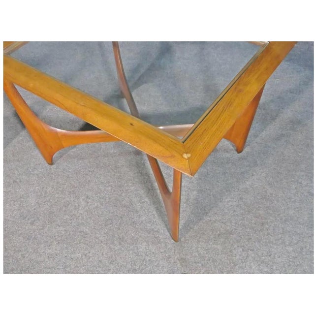 Lane Furniture Mid 20th Century Pair of End Tables by Lane Furniture - 2 Pieces For Sale - Image 4 of 7