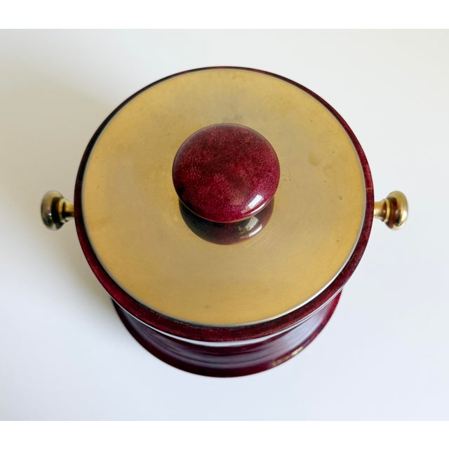 Macabo Aldo Tura Oxblood Lacquered Goat Skin Ice Bucket, Italy, 1960s For Sale - Image 4 of 16