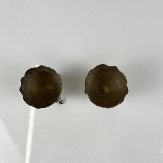 Metal Antique Art Nouveau Tripod Egg Cups in Nickel Silver, 1920s, Set of 2 For Sale - Image 7 of 9
