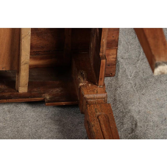 Small Louis XVI Style Writing Desk or Side Table in Walnut, 1780s For Sale - Image 16 of 18