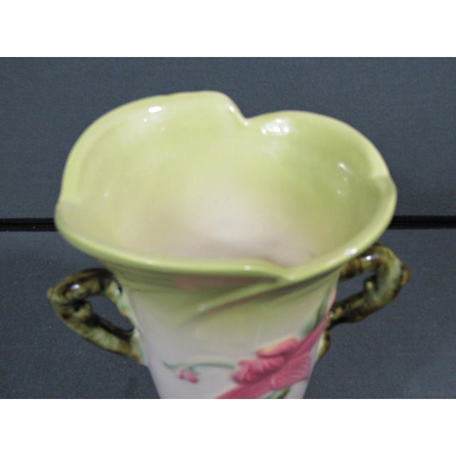 1950s Hull Woodland W-18 Chartreuse & Pink Hi-Gloss Art Pottery Vase For Sale - Image 10 of 14