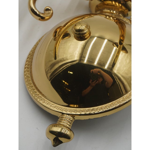 1980s Pair Colonial Williamsburg Style Brass Lighted Wall Sconces For Sale - Image 4 of 10