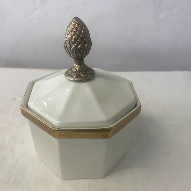 Ernest Sohn Ernest Sohn Octagonal Ceramic Box With Pineapple Finial For Sale - Image 4 of 9