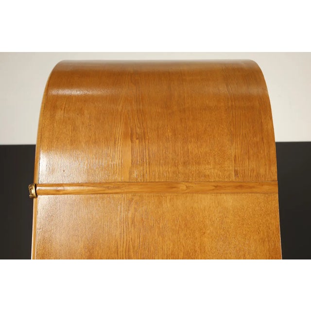 Monumental Art Deco Hollywood Regency Armoire in Blonde Quilted Wood, C 1930s For Sale - Image 9 of 18