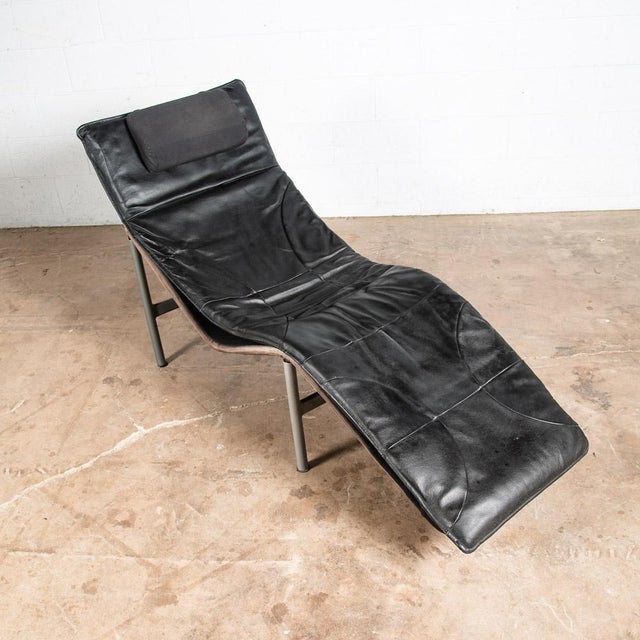 Equal parts comfort and style the "Skye" chaise longue chair, designed by Tord Björklund and produced in Sweden in the...