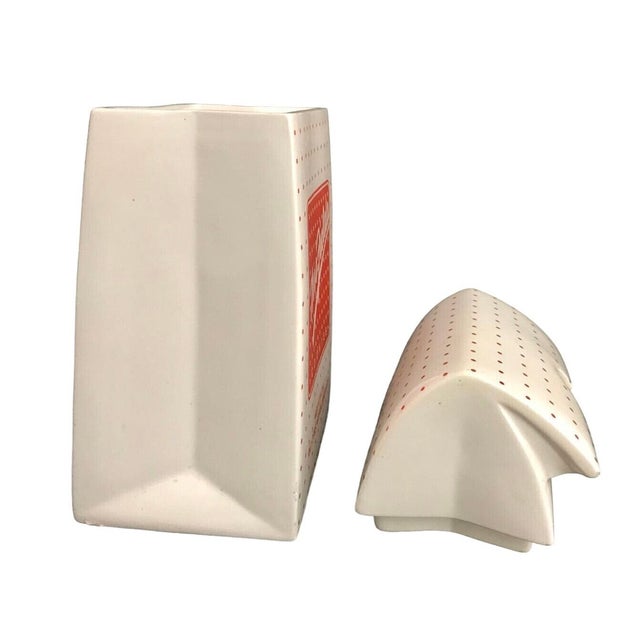 Red Large Vintage Mrs. Fields Ceramic Cookie Jar – Paper Bag Shape, Red Polka Dots, Retro Kitchen Decor For Sale - Image 8 of 10