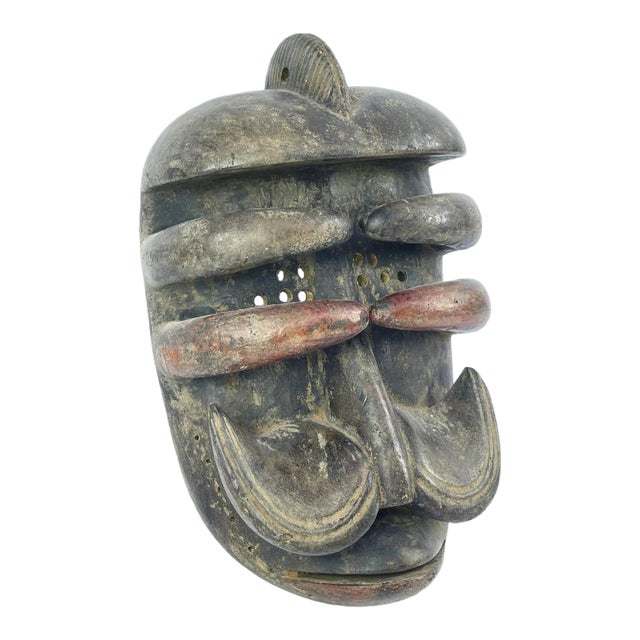 Early 20th Century Bété Carved Wood Mask Côte d'Ivoire MATTER COLLECTION For Sale