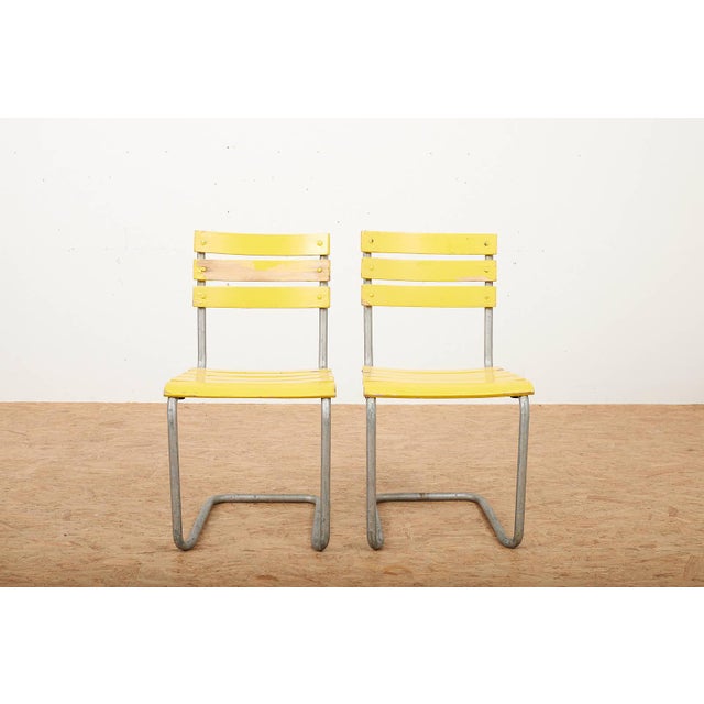 Stackable Yellow Model 1023 Garden Chair Set in Galvanized Steel Tubing and Wooden Slats by Embru, 1934, Set of 2 For Sale - Image 5 of 14
