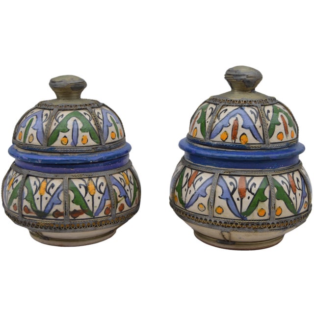 Mid 20th Century Moroccan Colorful Andalusian-Patterned Jars- 2 Pieces For Sale In New York - Image 6 of 6