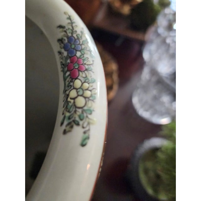 Chinoiseries Large Chinese Famille Rose Porcelain Umbrella Stand With Mandarin Court Scenes For Sale In Chicago - Image 6 of 7