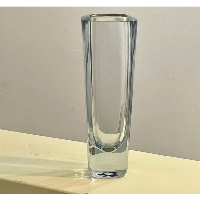1960s 1960s Mid-Century Modern Strömbergshyttan Swedish Art Glass Vase - Signed B916 For Sale - Image 5 of 9