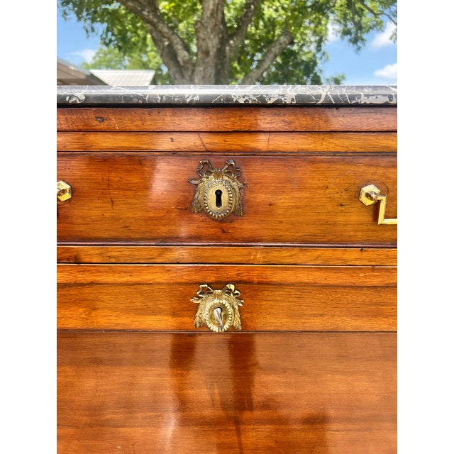 French 19th Century Louis XVI Mahogany Marble Top Secretaire For Sale - Image 4 of 12