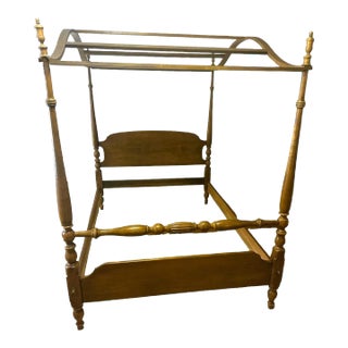 Thomasville Solid Maple Canopy Bed - Made in North Carolina in 1964 - Full Size For Sale