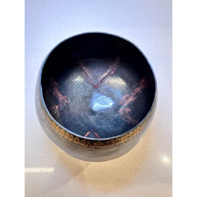 Thai Monk Bowl, Soi Ban Bat Bangkok—Artisan Signed, Buddhist Collectible For Sale In New York - Image 6 of 10