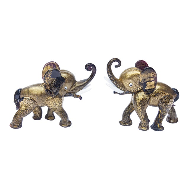 Vintage Murano Glass Pair of Playful Elephants For Sale