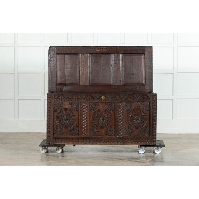 Early 18th Century English Oak Carved Coffer, 1720s For Sale - Image 4 of 17