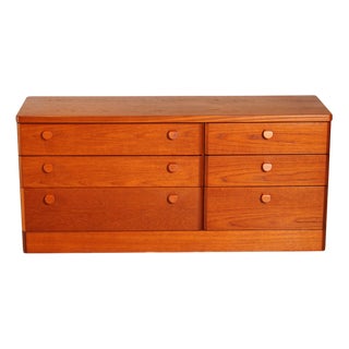 Long Mid-Century Teak Chest of Drawers from Stag For Sale