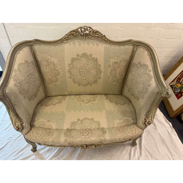 Vintage French Louis XV Style Painted Bergère Settee For Sale - Image 14 of 15